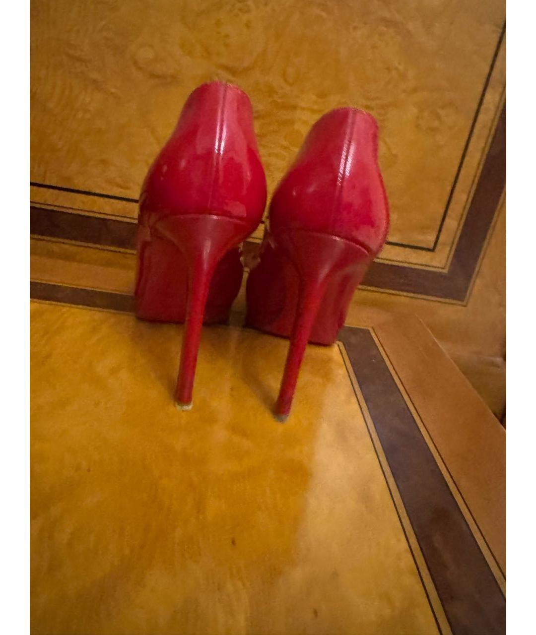 CHRISTIAN LOUBOUTIN Красные туфли из лакированной кожи, фото 3
