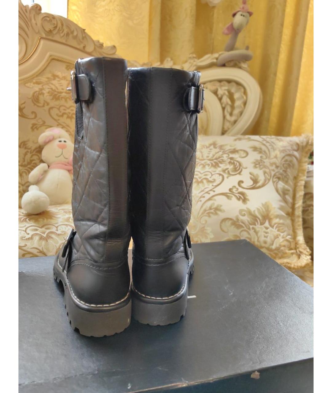 CHANEL Черные кожаные сапоги, фото 8