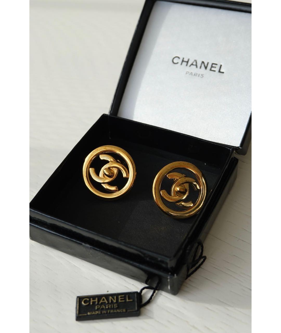CHANEL Золотые металлические клипсы, фото 3