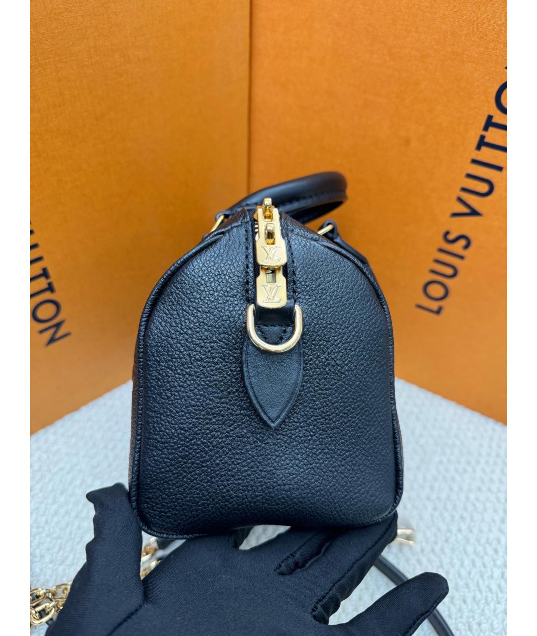 LOUIS VUITTON Черная кожаная сумка с короткими ручками, фото 4