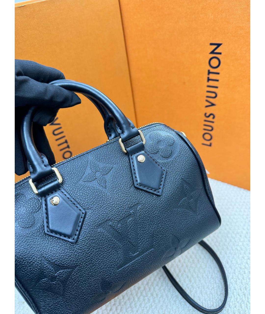 LOUIS VUITTON Черная кожаная сумка с короткими ручками, фото 7