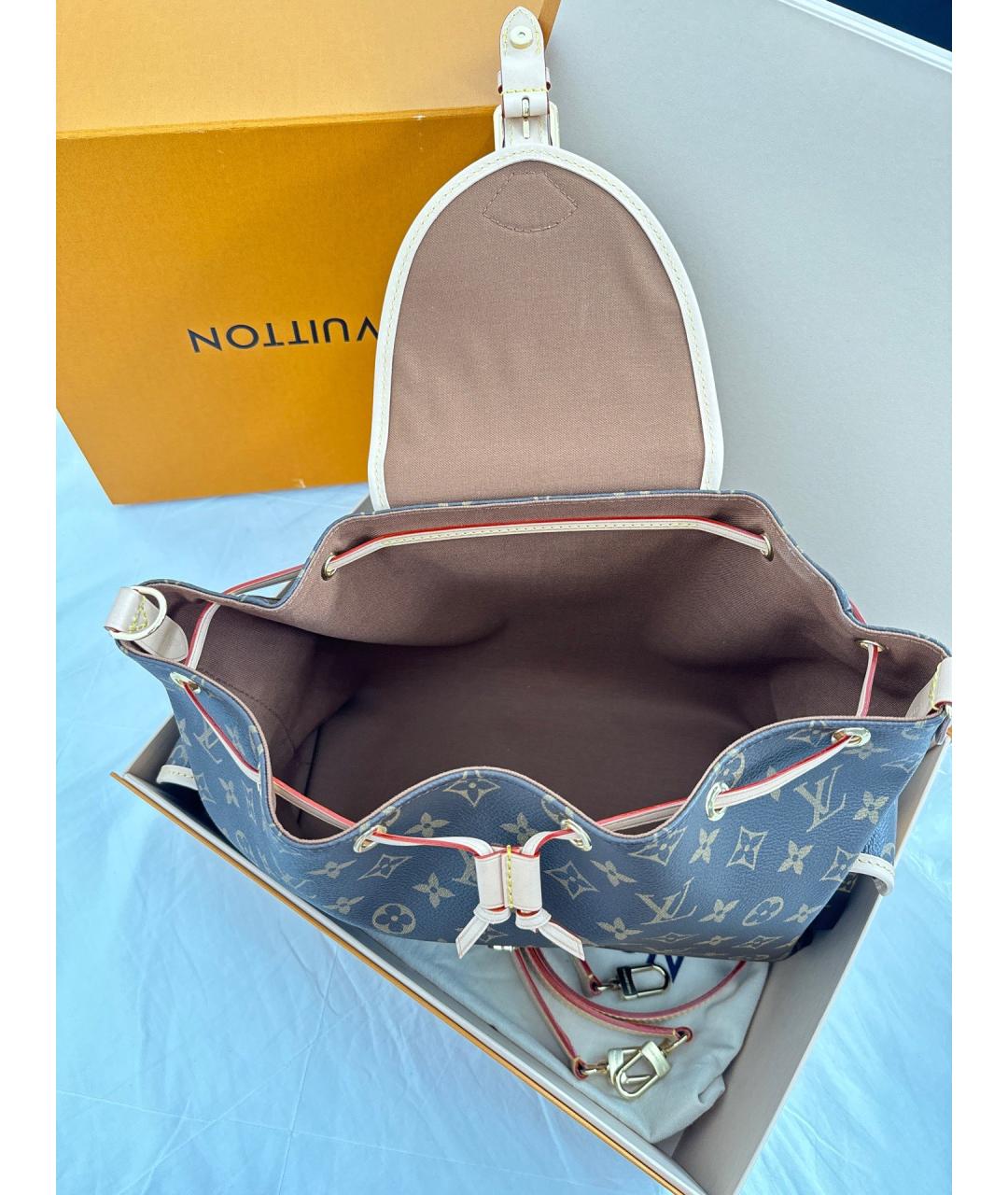 LOUIS VUITTON Коричневая сумка с короткими ручками из искусственной кожи, фото 6