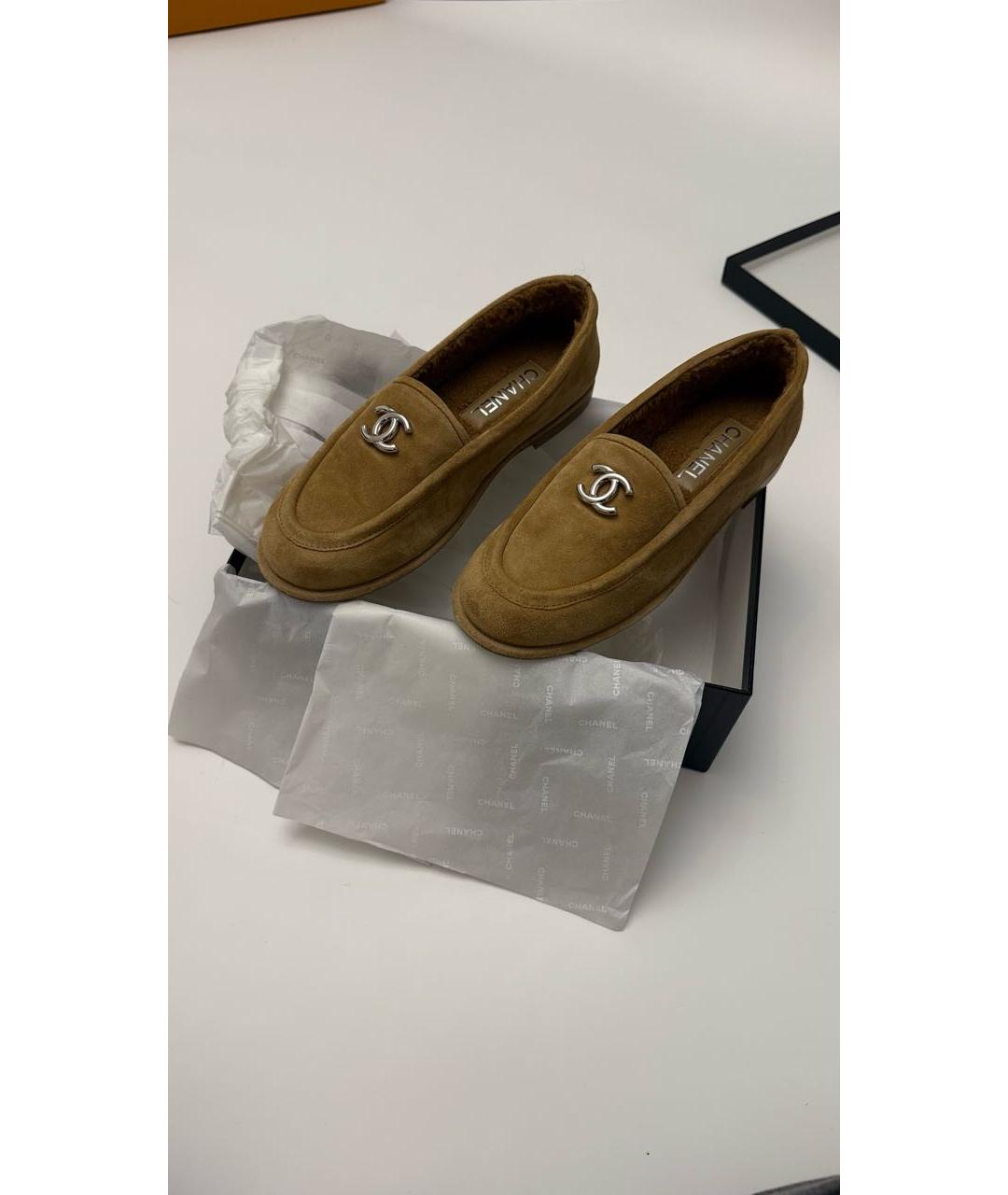 CHANEL Бежевые замшевые лоферы, фото 3