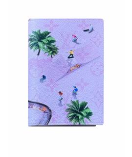 LOUIS VUITTON Обложка/футляр