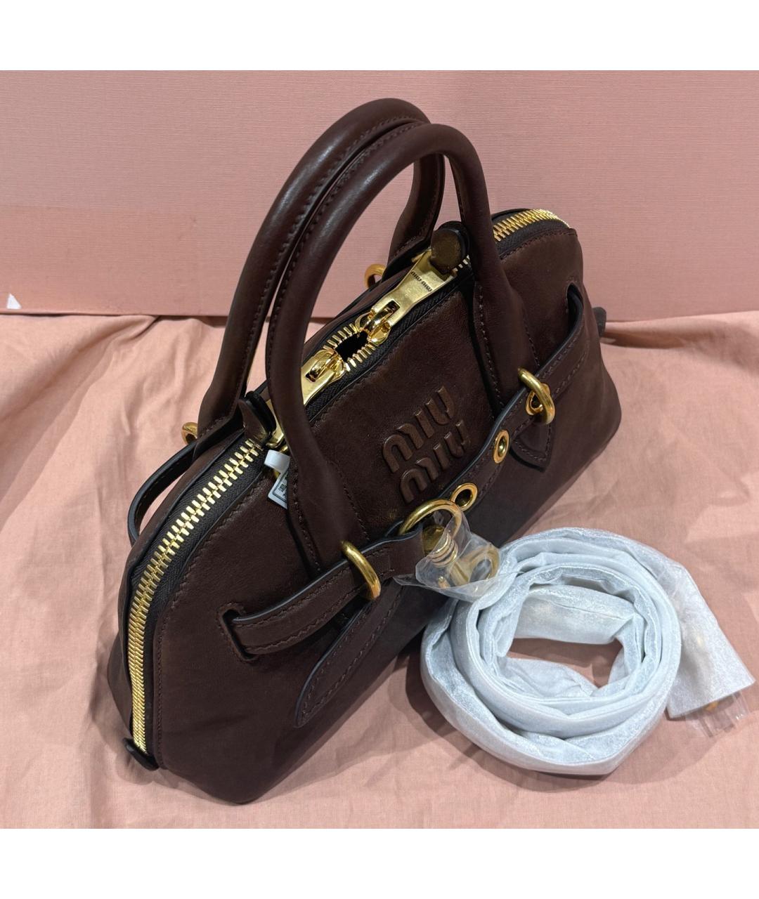 MIU MIU Коричневая кожаная сумка с короткими ручками, фото 3