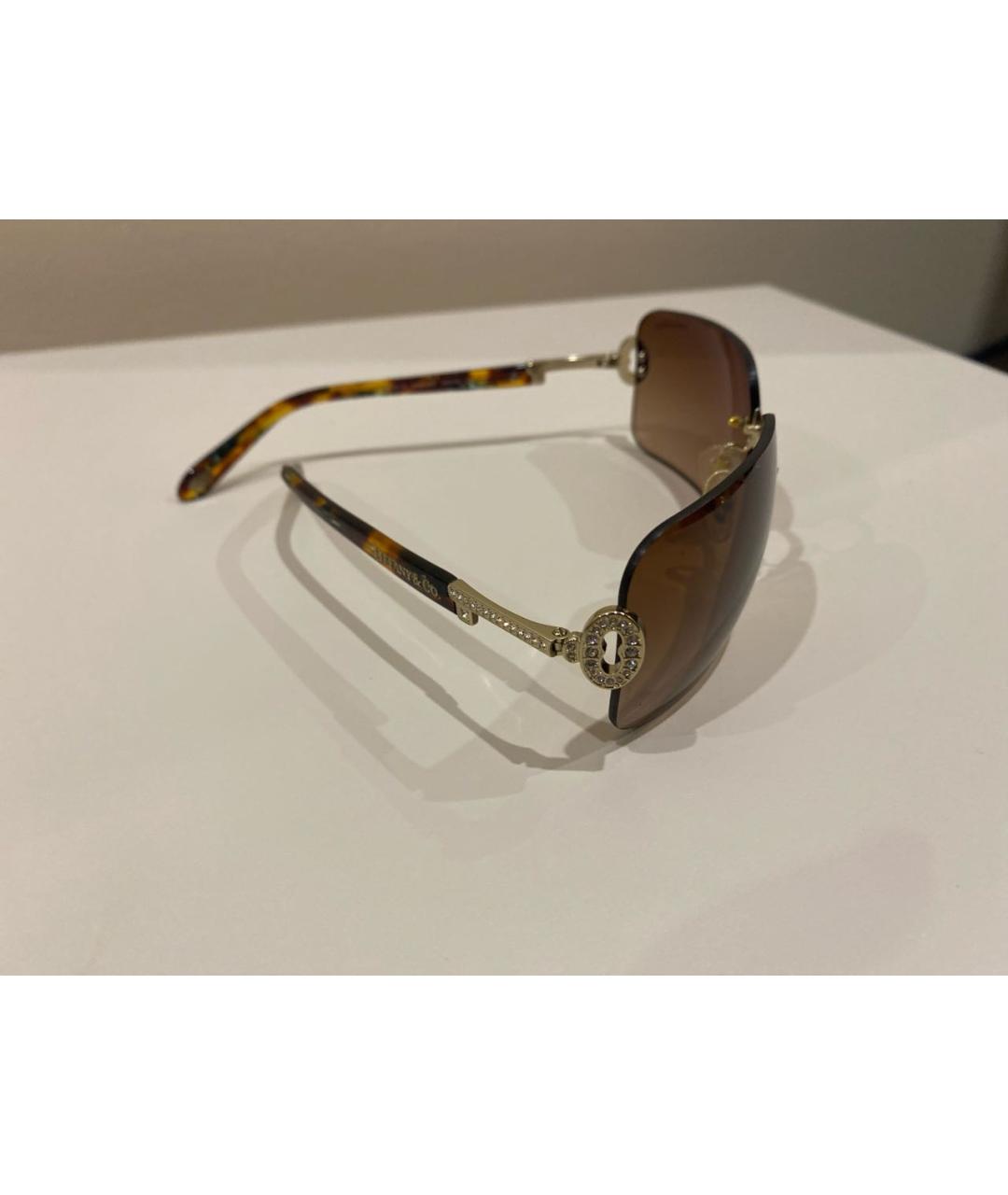 TIFFANY&CO Коричневые металлические солнцезащитные очки, фото 2
