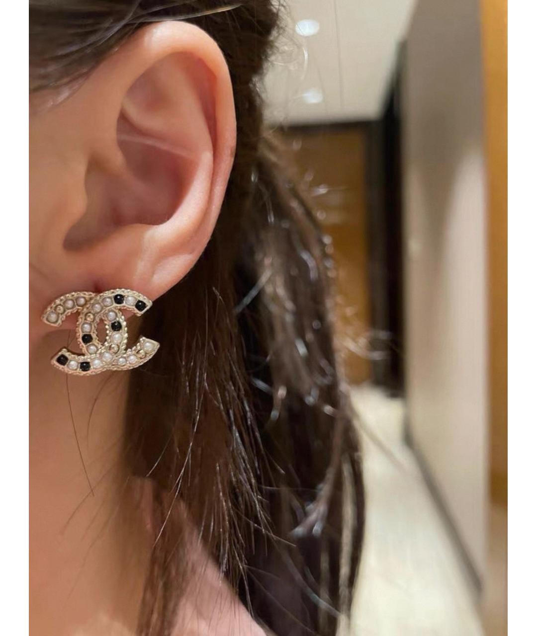 CHANEL Золотые металлические серьги, фото 6