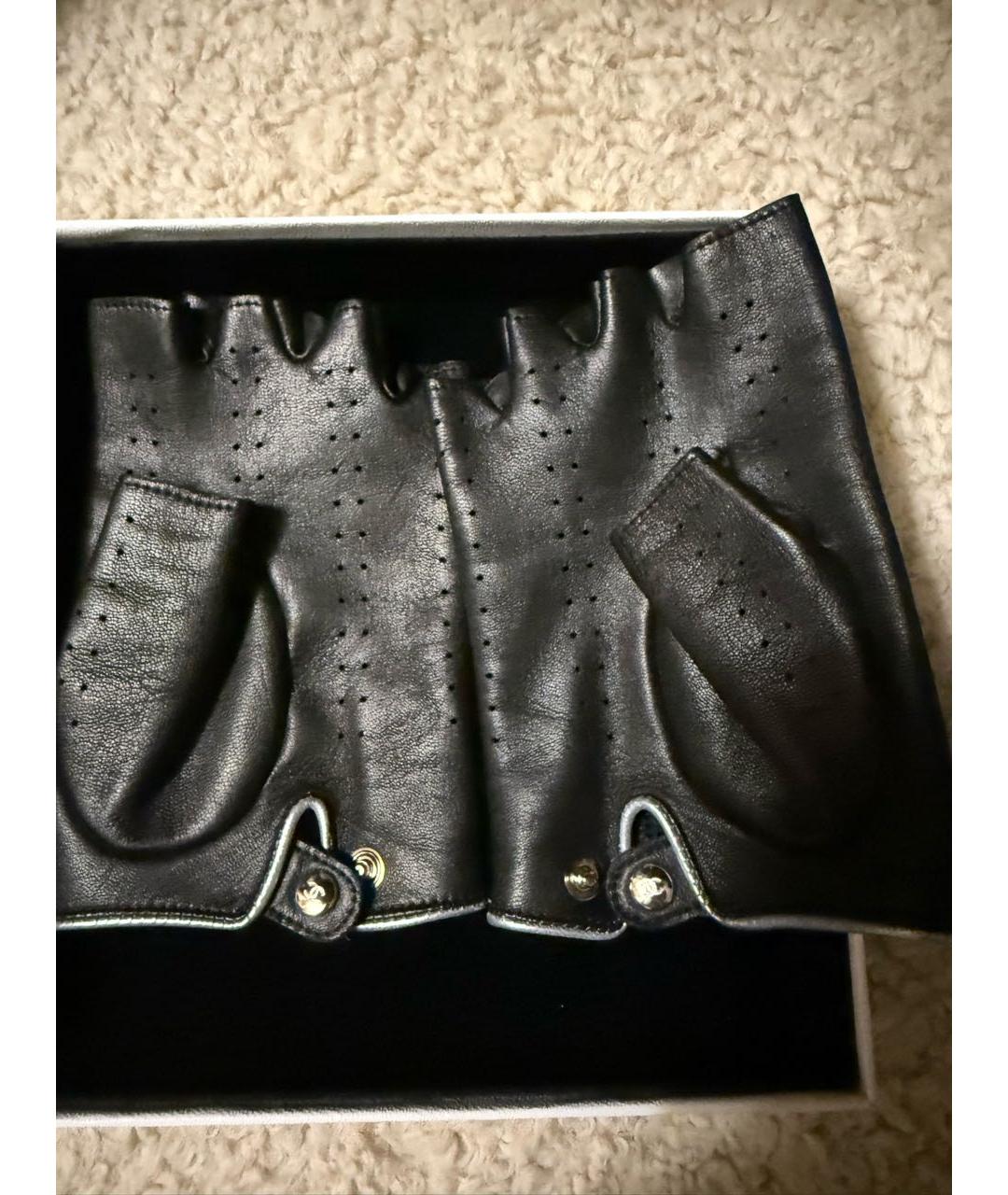 CHANEL Черные кожаные митенки, фото 3