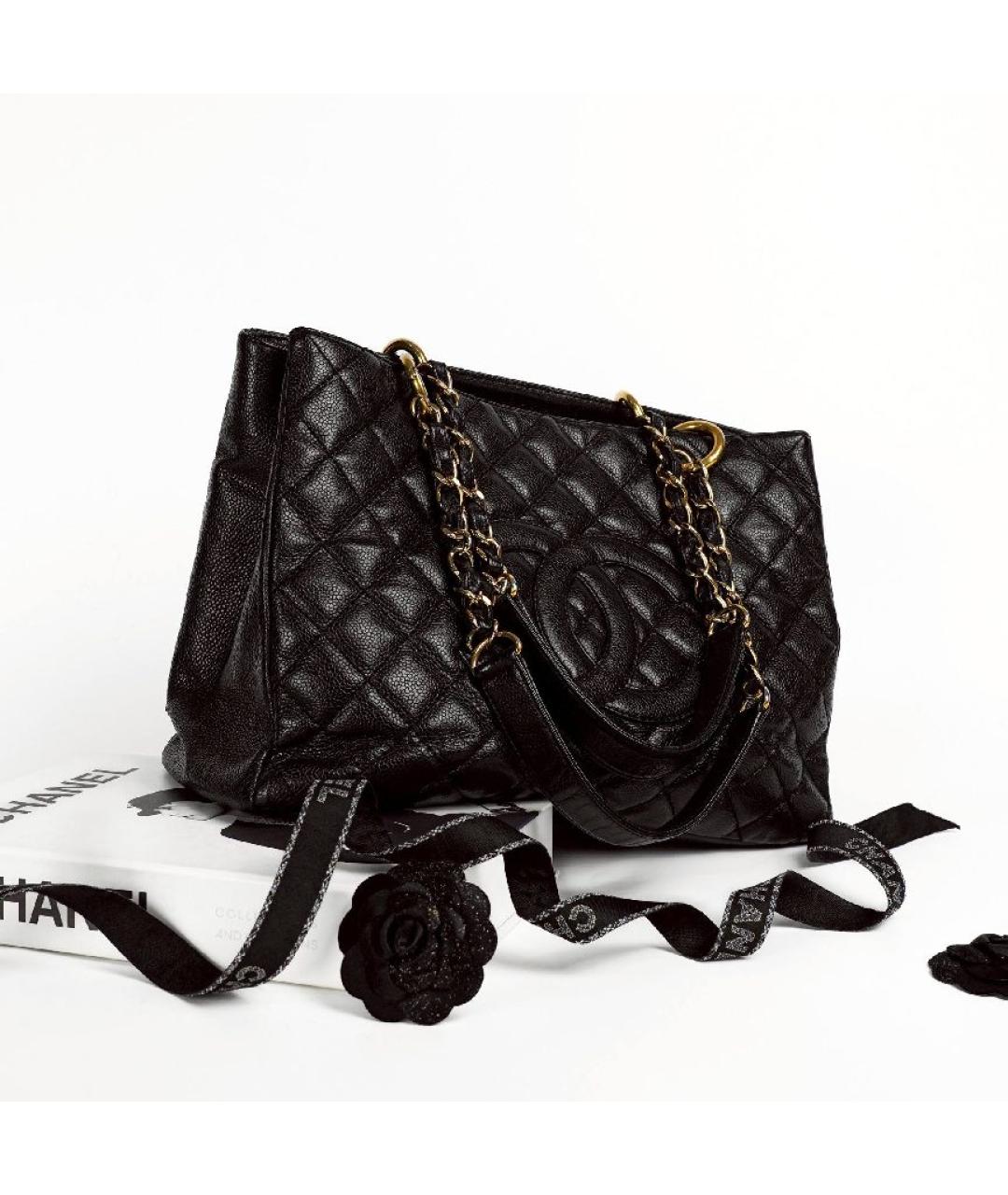 CHANEL Черная кожаная сумка тоут, фото 8