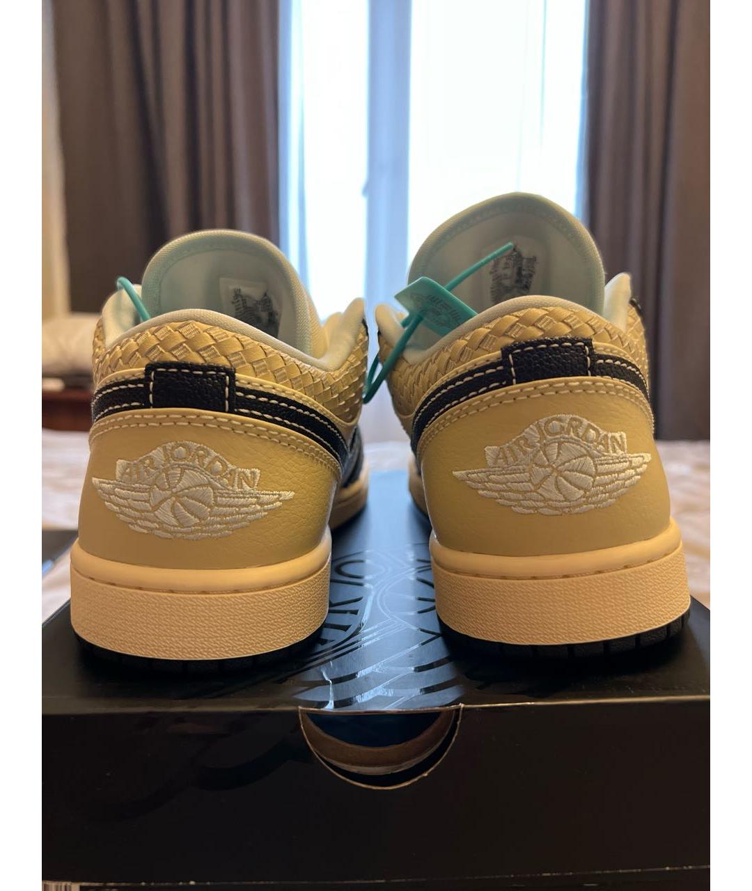 JORDAN Бежевые кожаные низкие кроссовки / кеды, фото 3