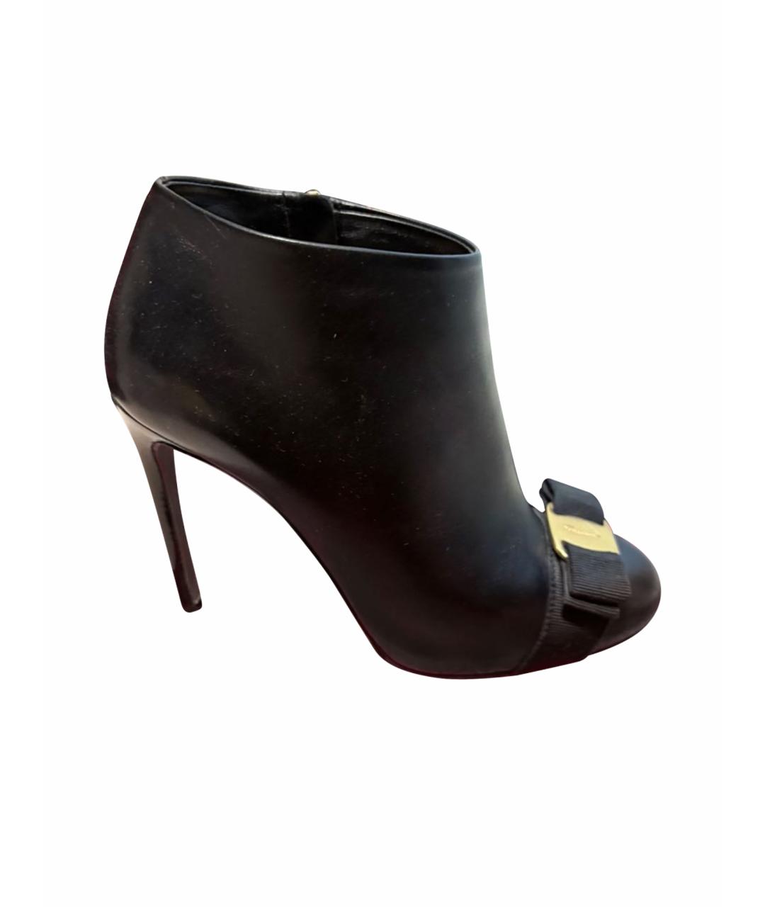 FERRAGAMO Черные кожаные ботильоны, фото 1