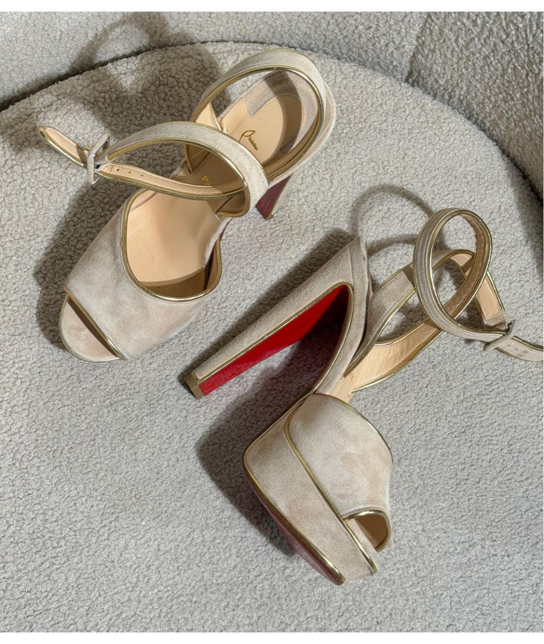CHRISTIAN LOUBOUTIN Бежевые замшевые босоножки, фото 8