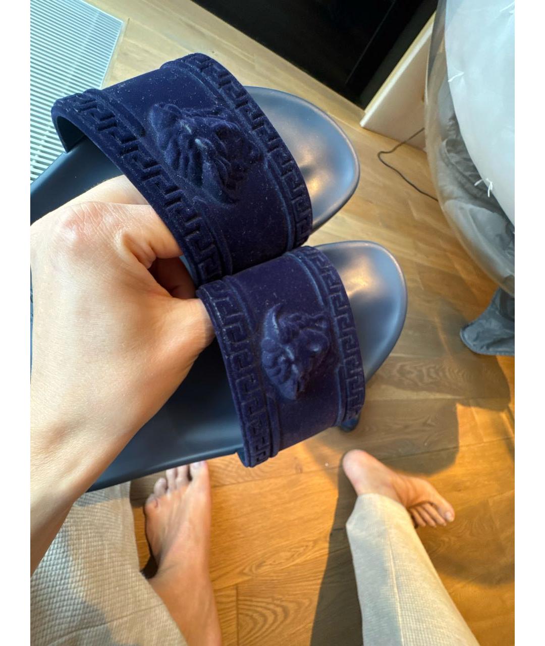 VERSACE Синие бархатные шлепанцы, фото 6