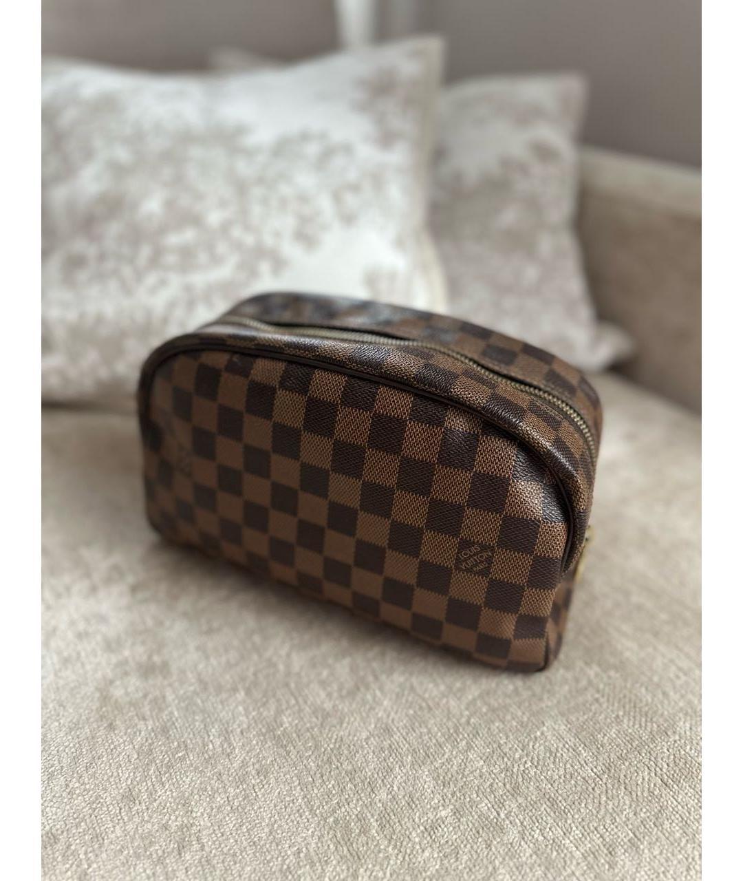 LOUIS VUITTON Коричневая косметичка, фото 10