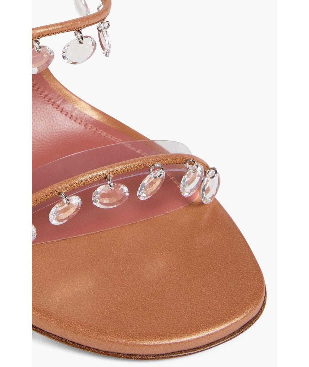 Amina Muaddi Бежевые кожаные босоножки, фото 4