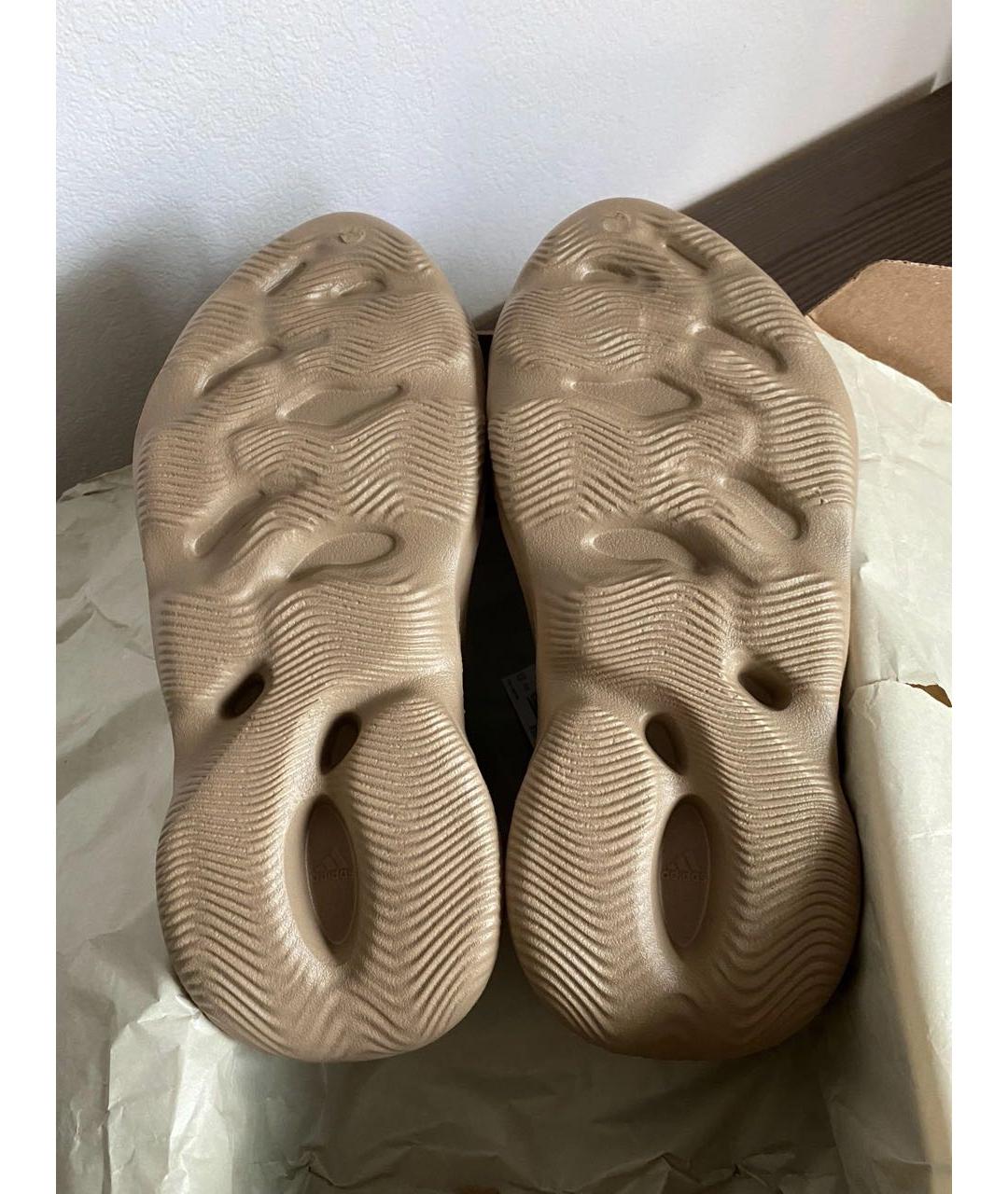 ADIDAS YEEZY Бежевые резиновые низкие кроссовки / кеды, фото 8