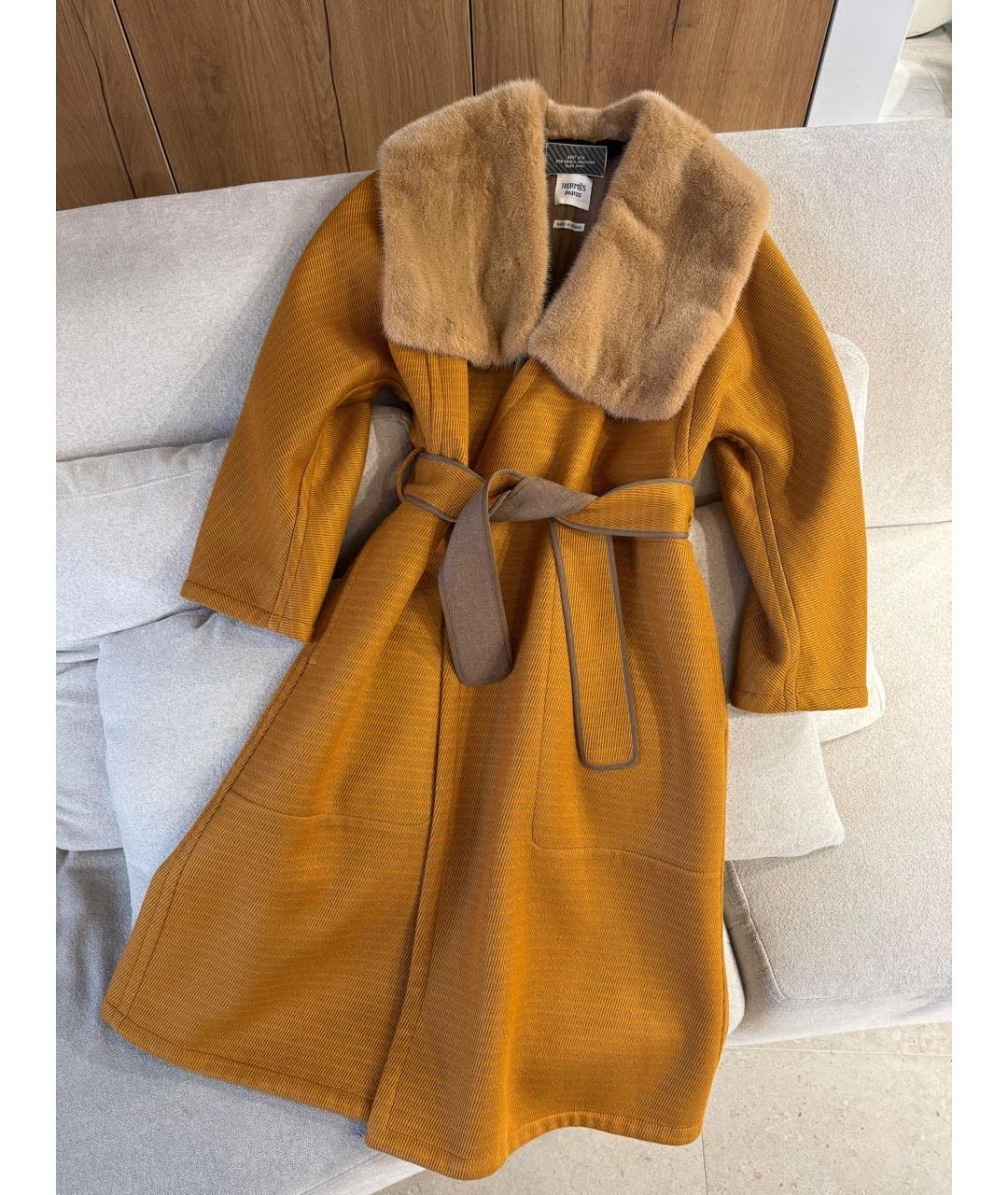 HERMES Горчичное пальто, фото 3