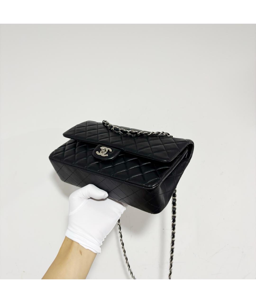 CHANEL Черная кожаная сумка через плечо, фото 4