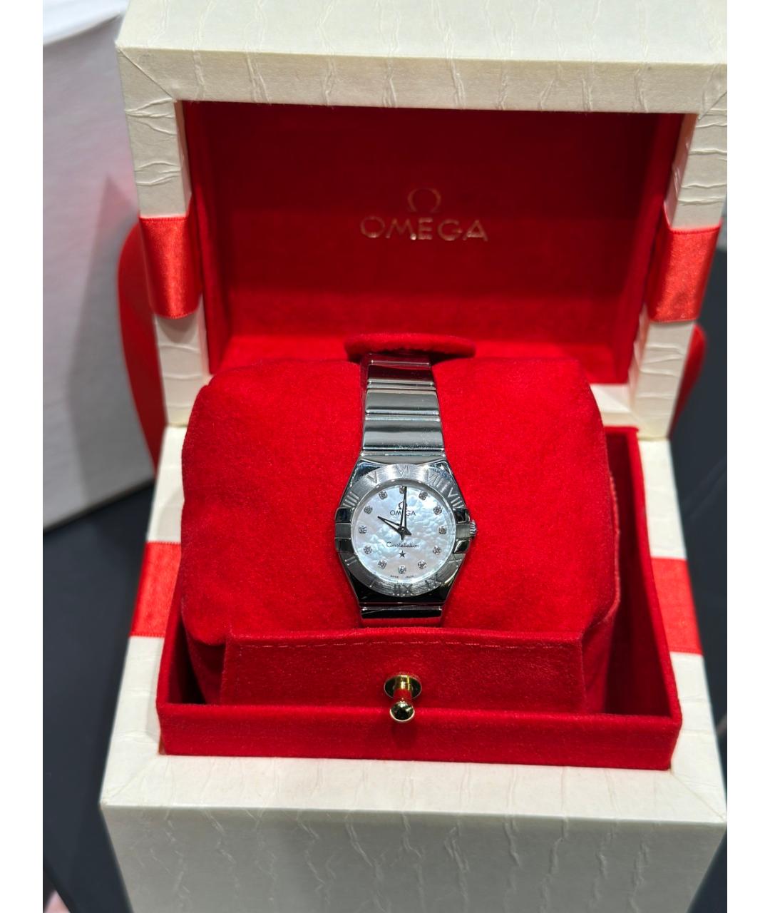 OMEGA Белые металлические часы, фото 9