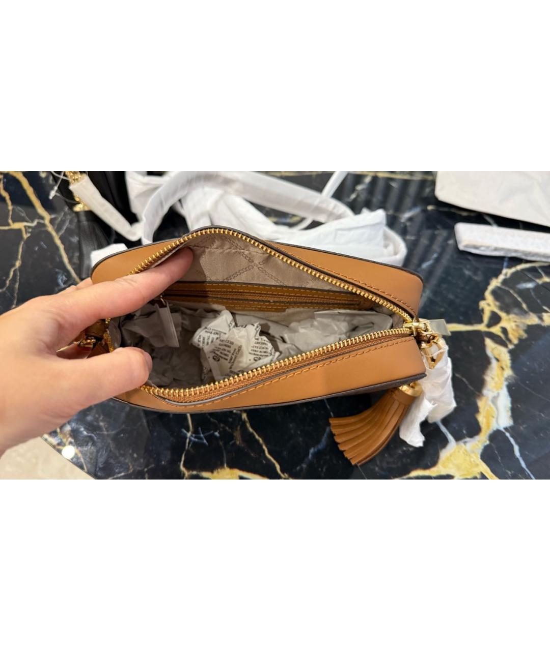 MICHAEL KORS Коричневая кожаная сумка через плечо, фото 4