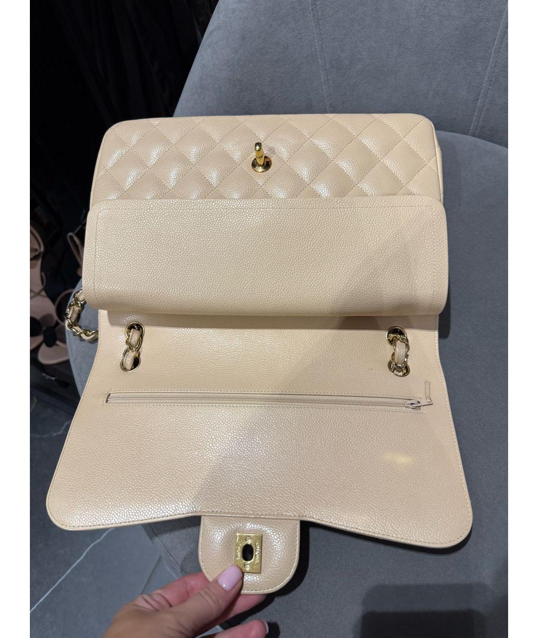 CHANEL Бежевая кожаная сумка через плечо, фото 7