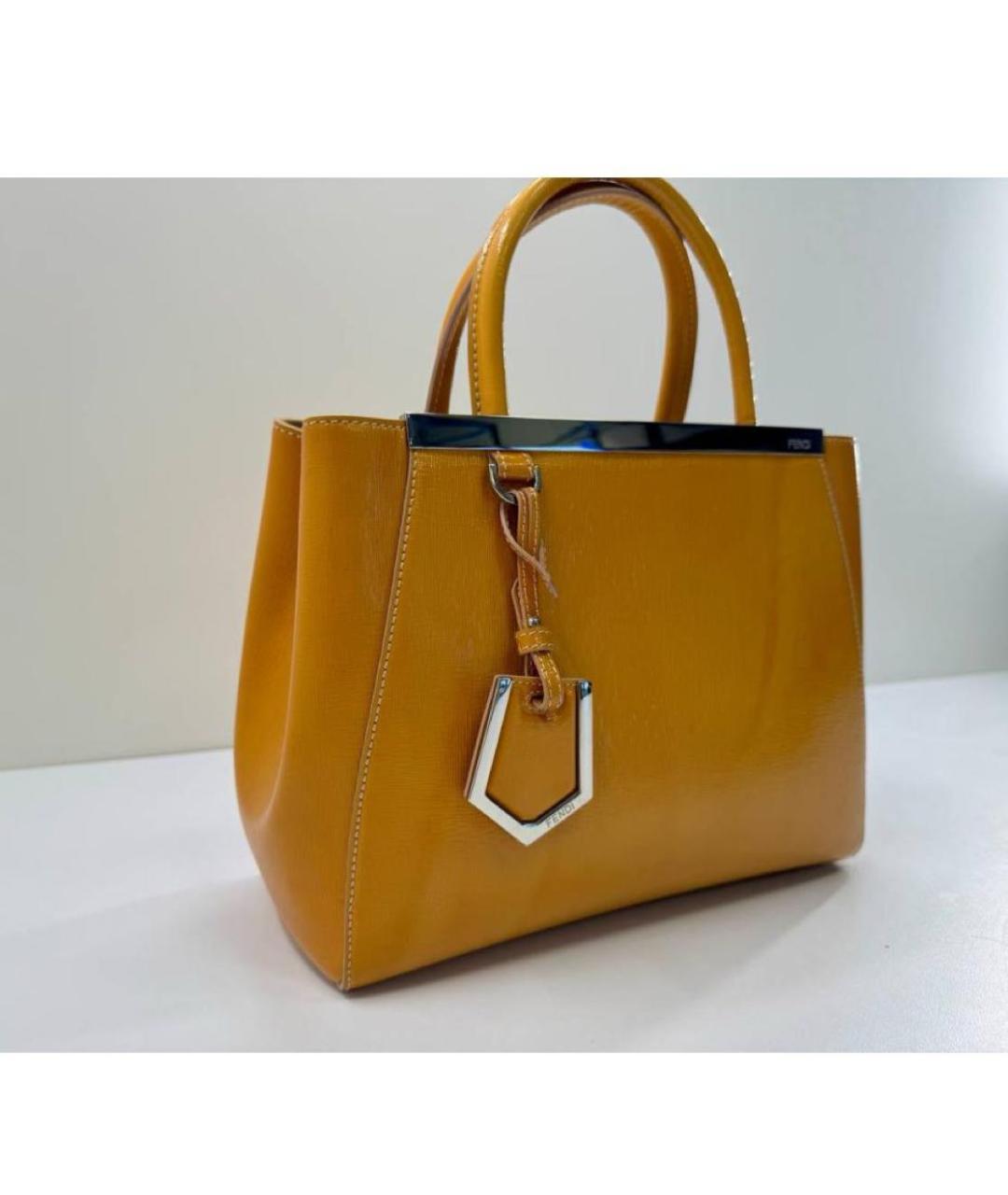 FENDI Горчичная сумка с короткими ручками из лакированной кожи, фото 6