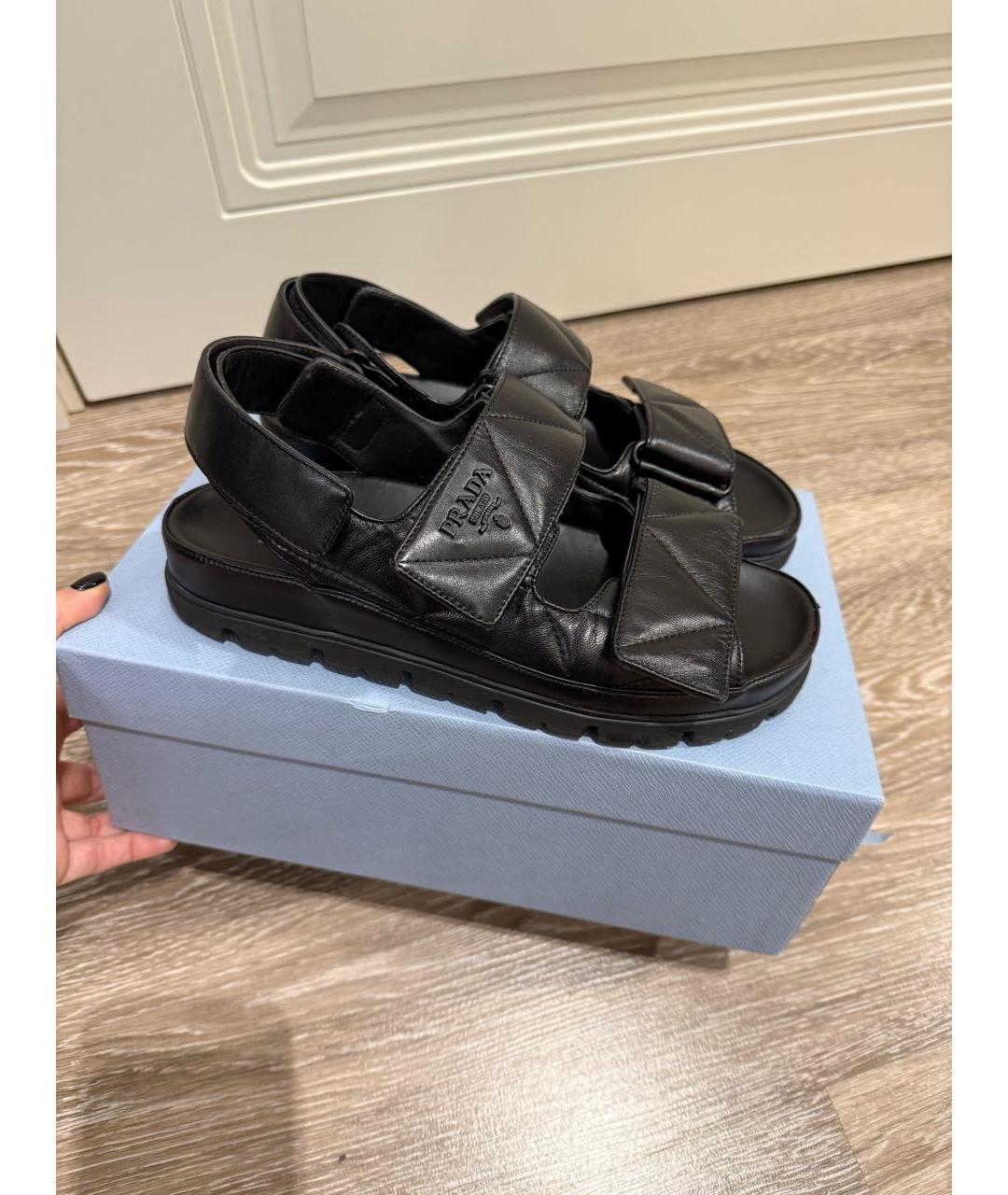 PRADA Черные кожаные сандалии, фото 5