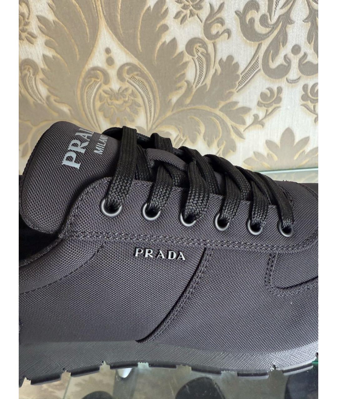 PRADA Черные текстильные низкие кроссовки / кеды, фото 2