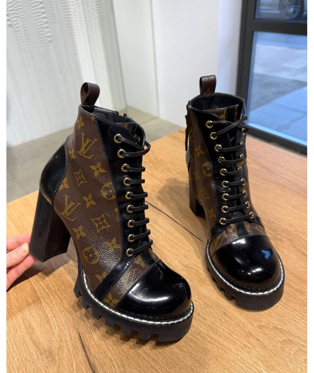 LOUIS VUITTON Коричневые кожаные ботильоны, фото 2