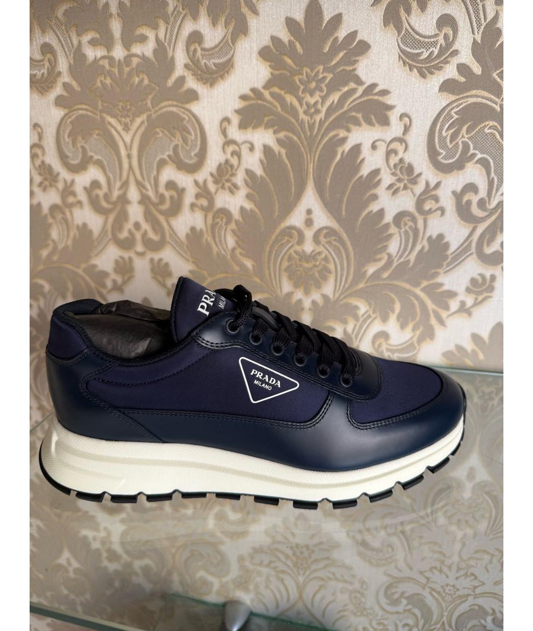 PRADA Темно-синие кожаные низкие кроссовки / кеды, фото 4