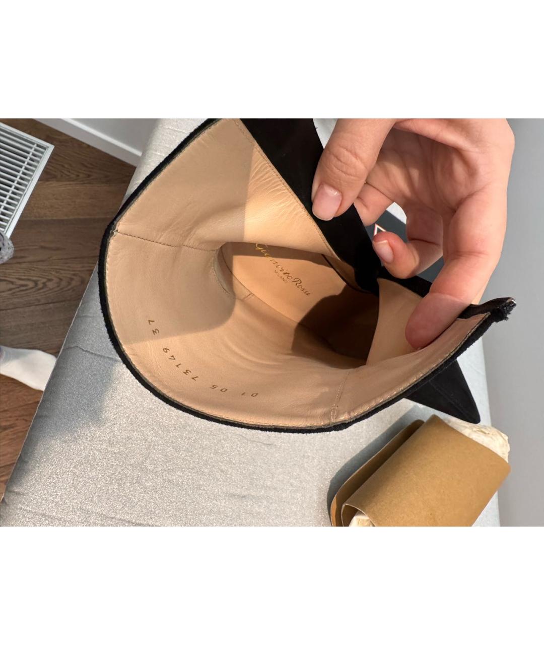 GIANVITO ROSSI Черные бархатные ботильоны, фото 8