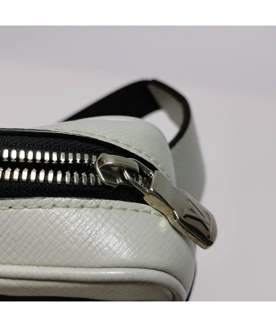 LOUIS VUITTON Белая кожаная барсетка, фото 7
