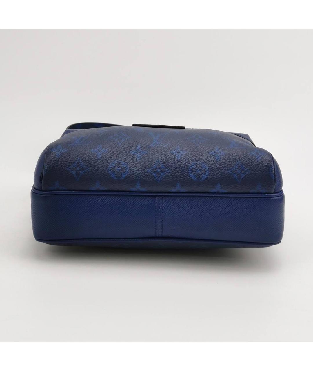 LOUIS VUITTON Темно-синяя кожаная сумка на плечо, фото 5