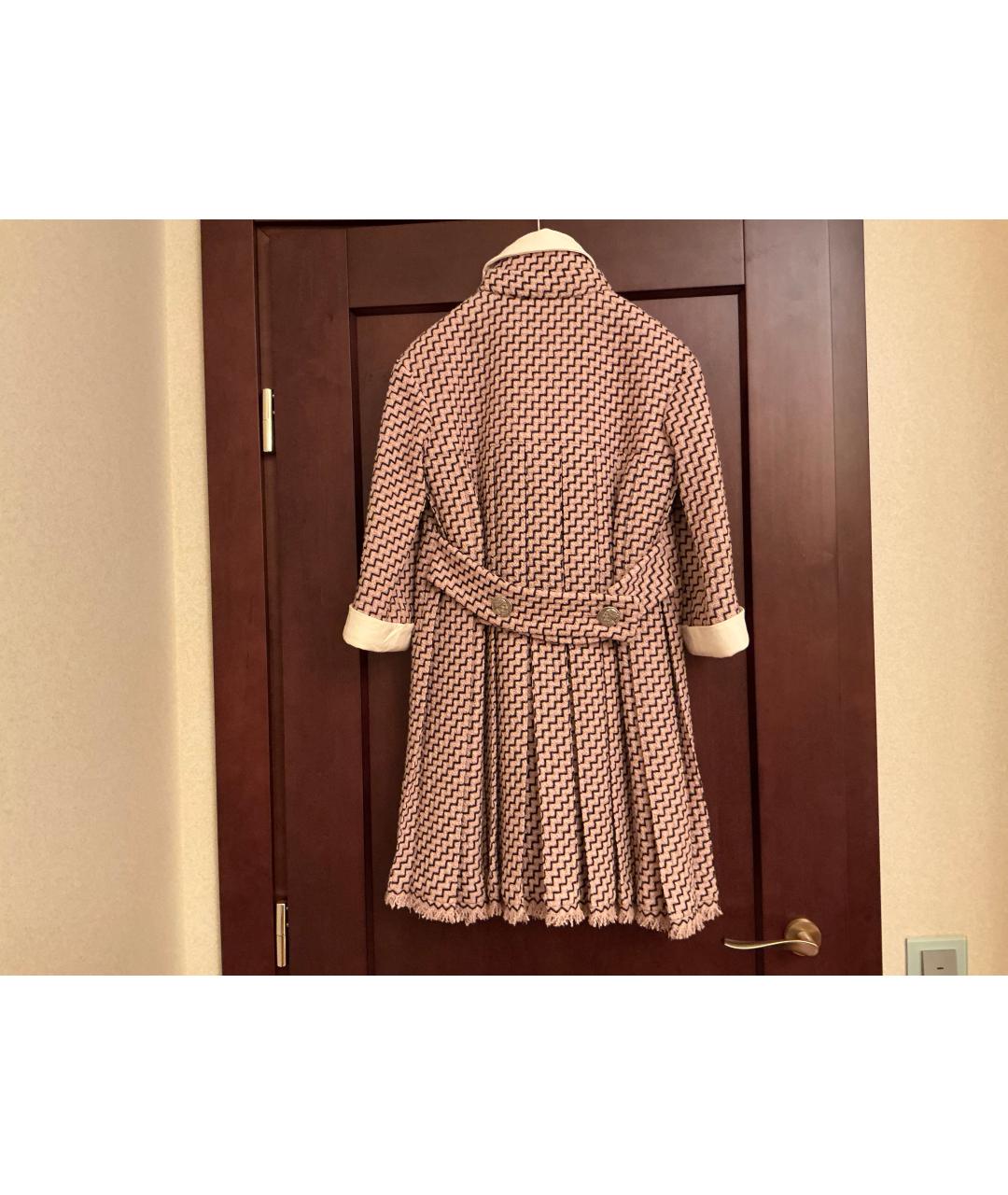 CHANEL Розовое твидовое пальто, фото 2