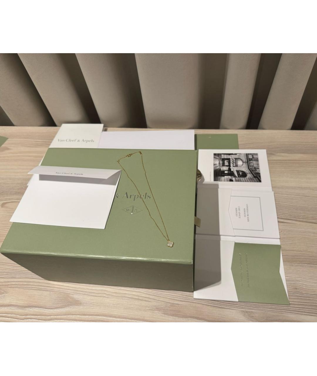 VAN CLEEF & ARPELS Золотой кулон из желтого золота, фото 2