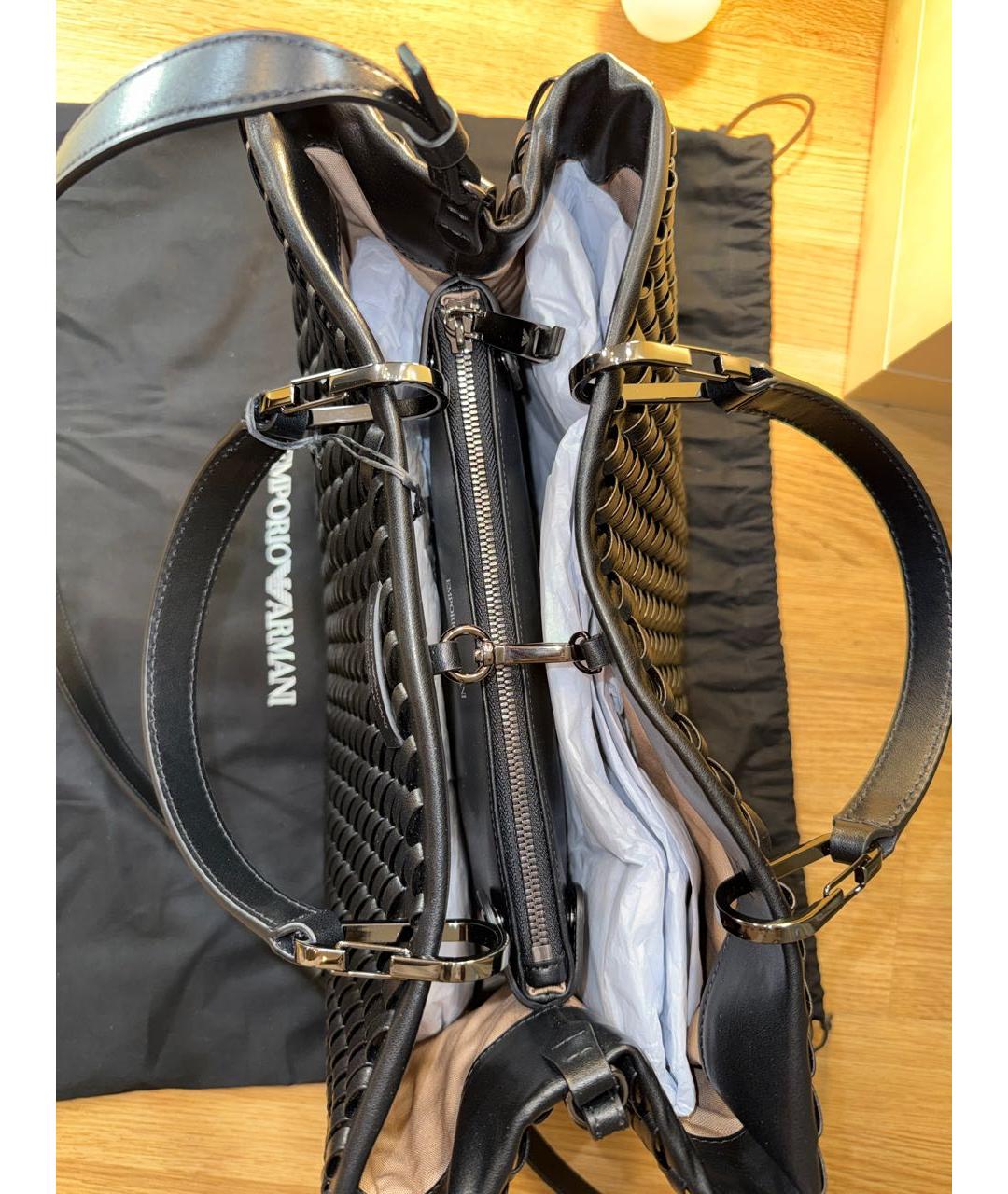 EMPORIO ARMANI Черная кожаная сумка с короткими ручками, фото 5