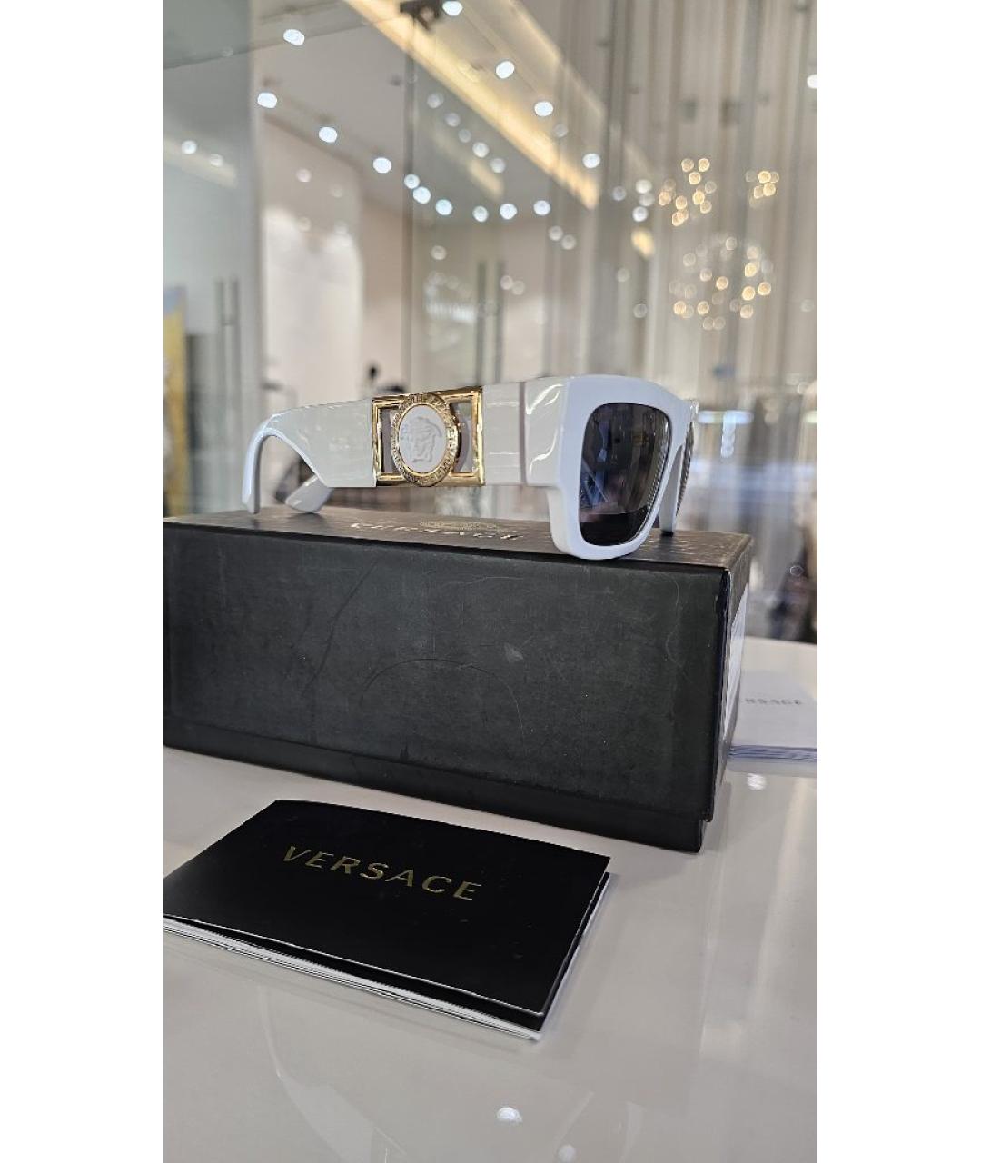 VERSACE Белые пластиковые солнцезащитные очки, фото 2