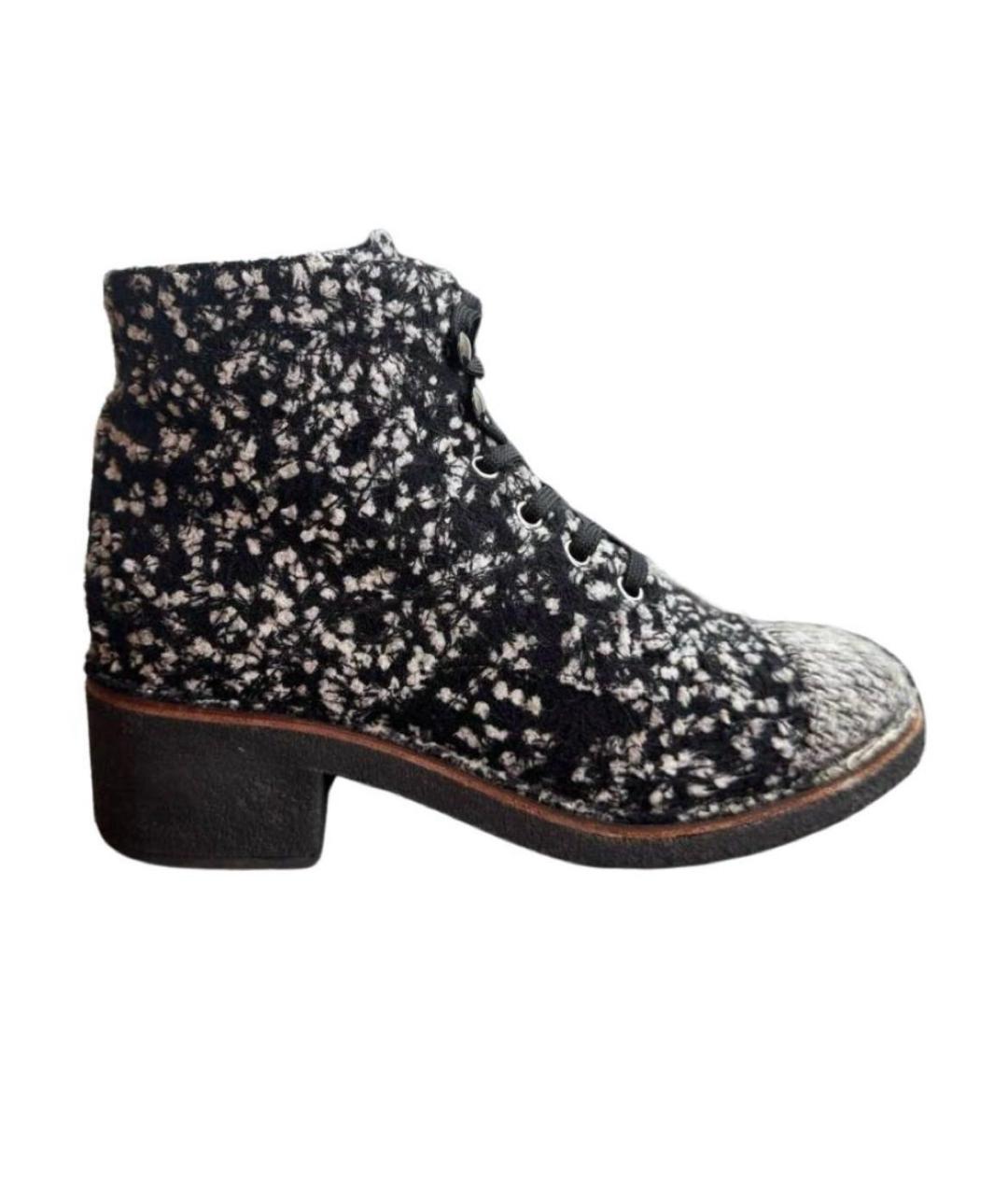 CHANEL Серые текстильные ботинки, фото 1