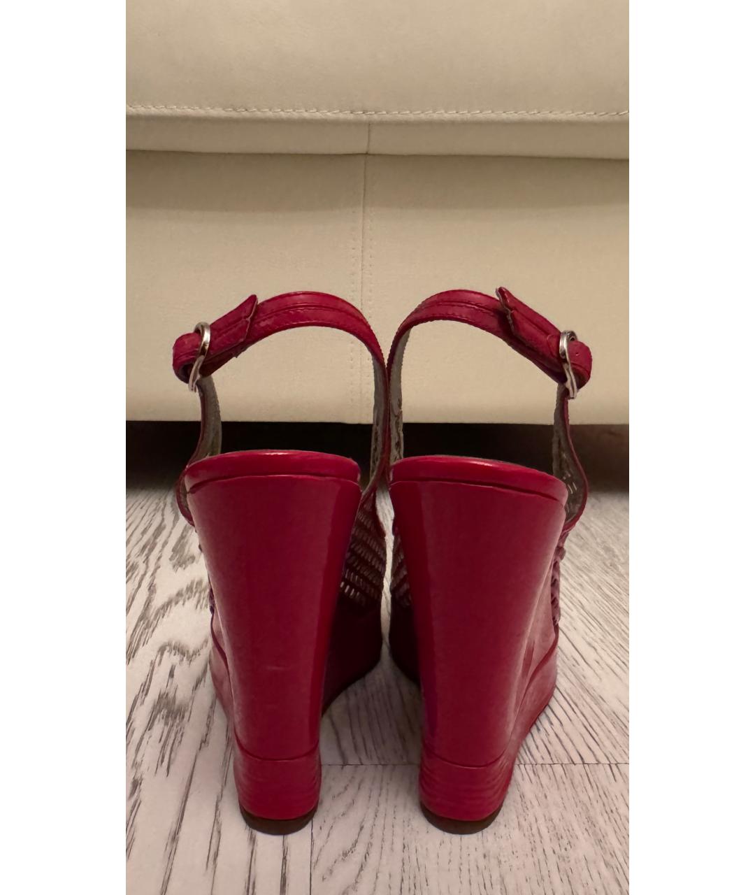 VALENTINO Красные босоножки из лакированной кожи, фото 4