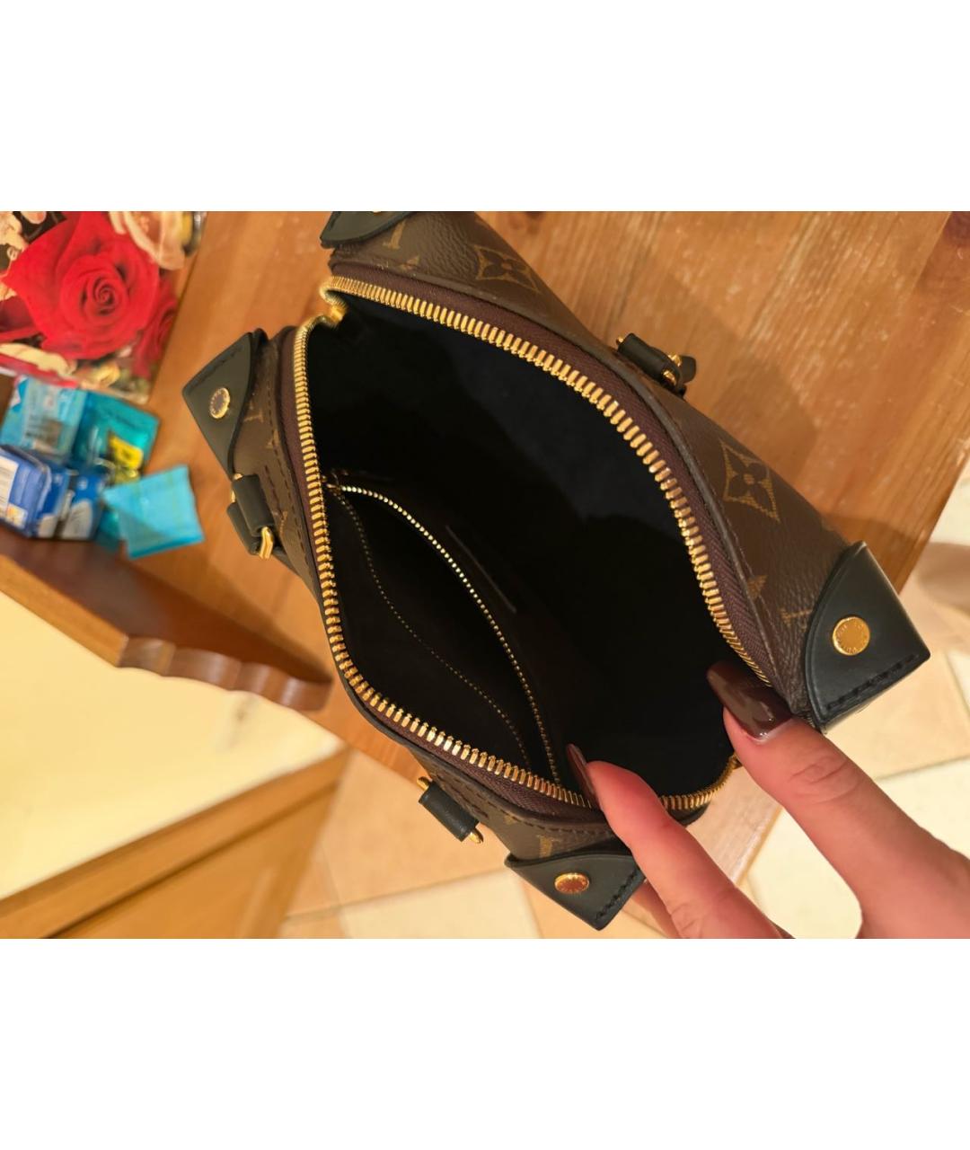 LOUIS VUITTON Коричневая кожаная сумка с короткими ручками, фото 4