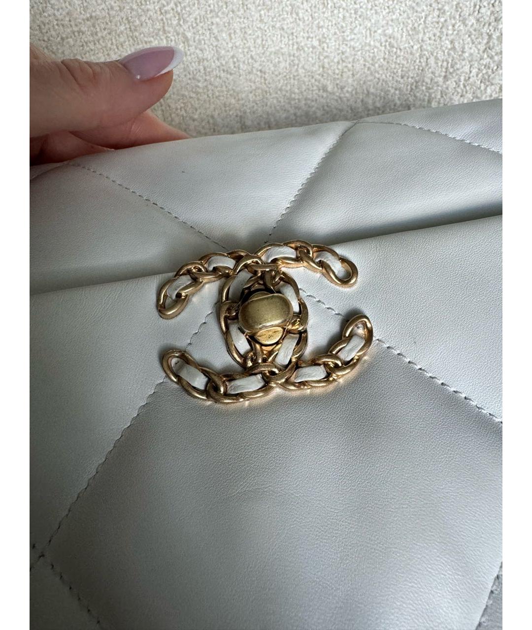 CHANEL Белая кожаная сумка через плечо, фото 5