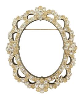 CHANEL Булавка / брошь