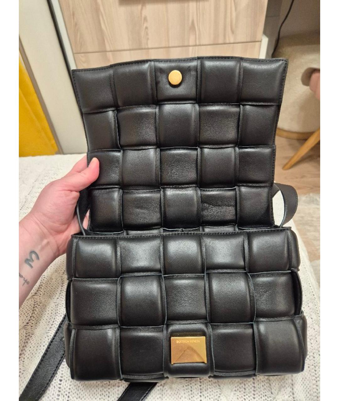 BOTTEGA VENETA Черная кожаная сумка через плечо, фото 4