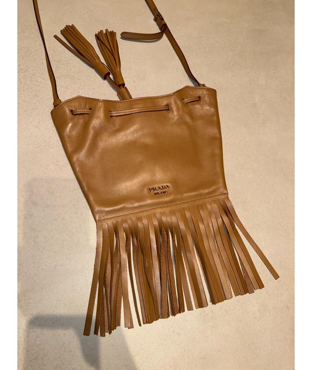 PRADA Бежевая кожаная сумка через плечо, фото 3
