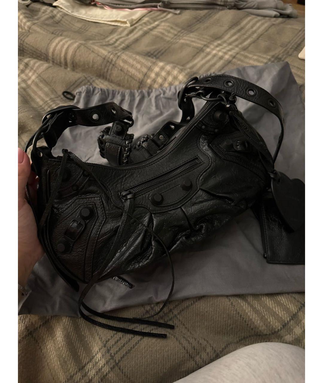 BALENCIAGA Черная кожаная сумка через плечо, фото 4
