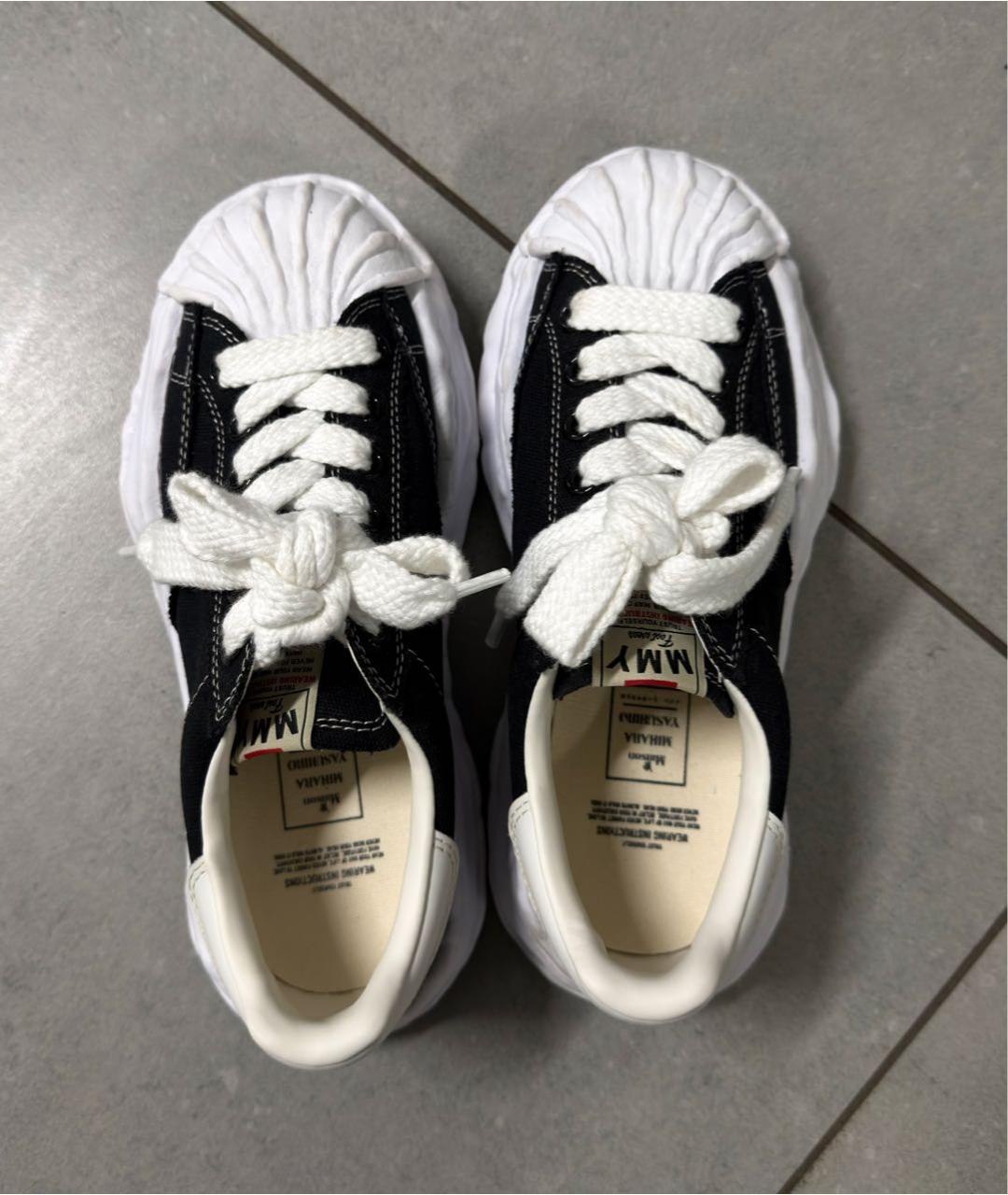 MAISON MIHARA YASUHIRO Черные резиновые кеды, фото 2