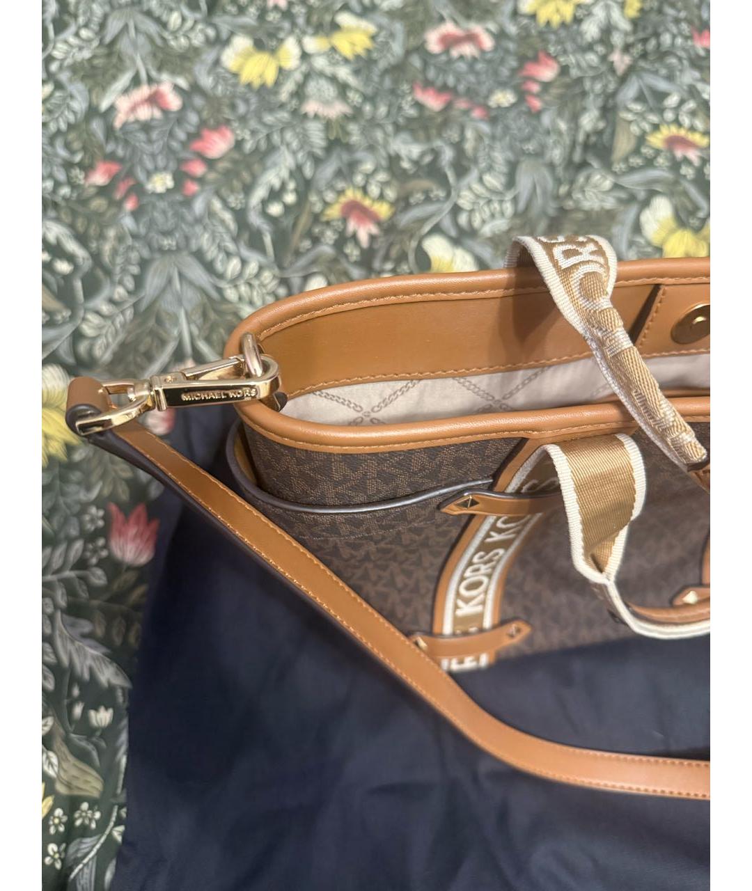 MICHAEL KORS Коричневая кожаная сумка с короткими ручками, фото 2