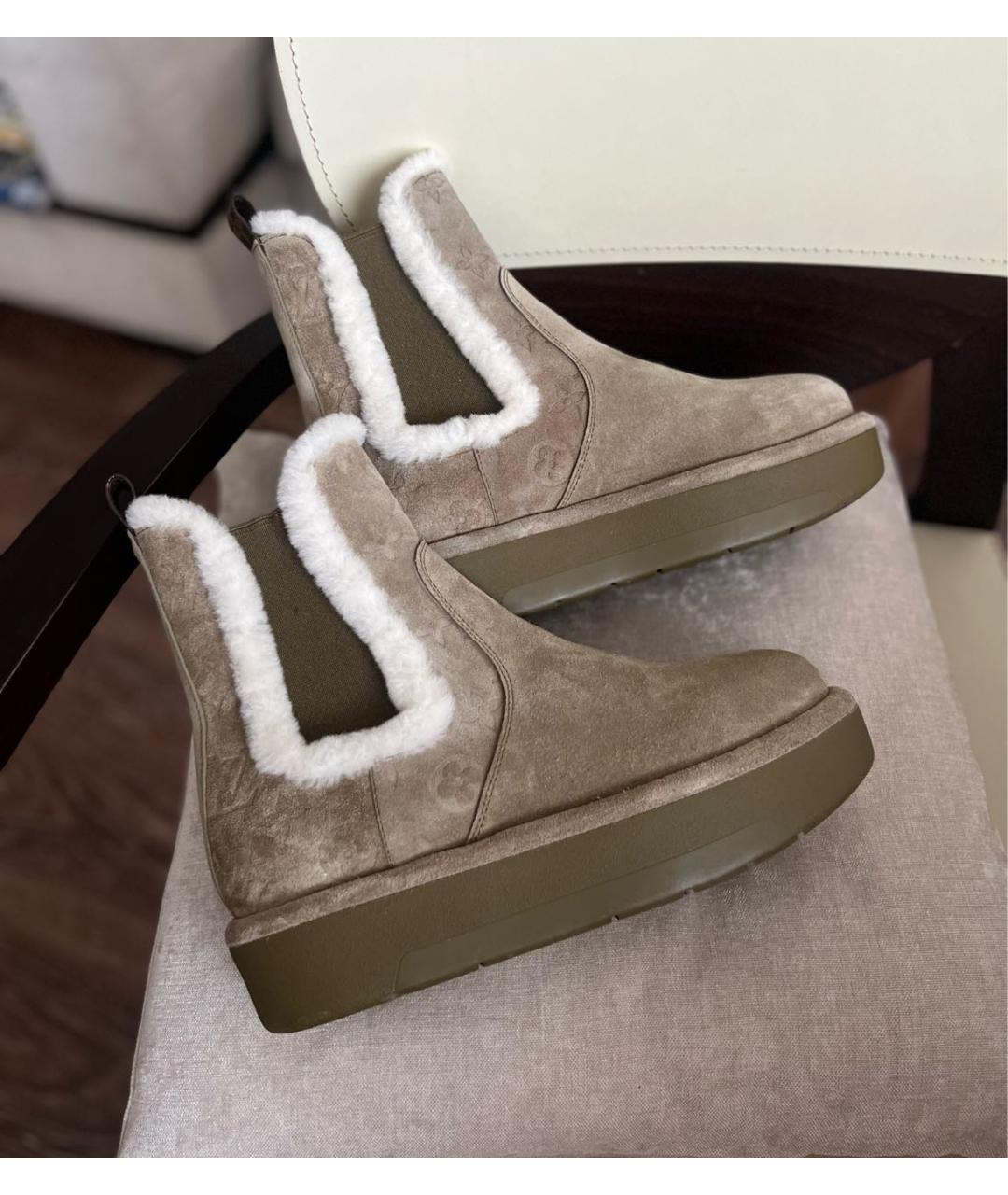 LOUIS VUITTON Бежевые замшевые ботинки, фото 7
