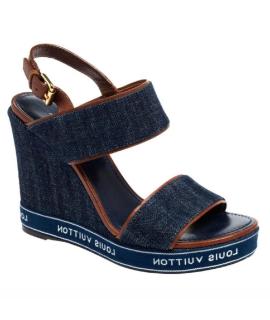 LOUIS VUITTON Босоножки