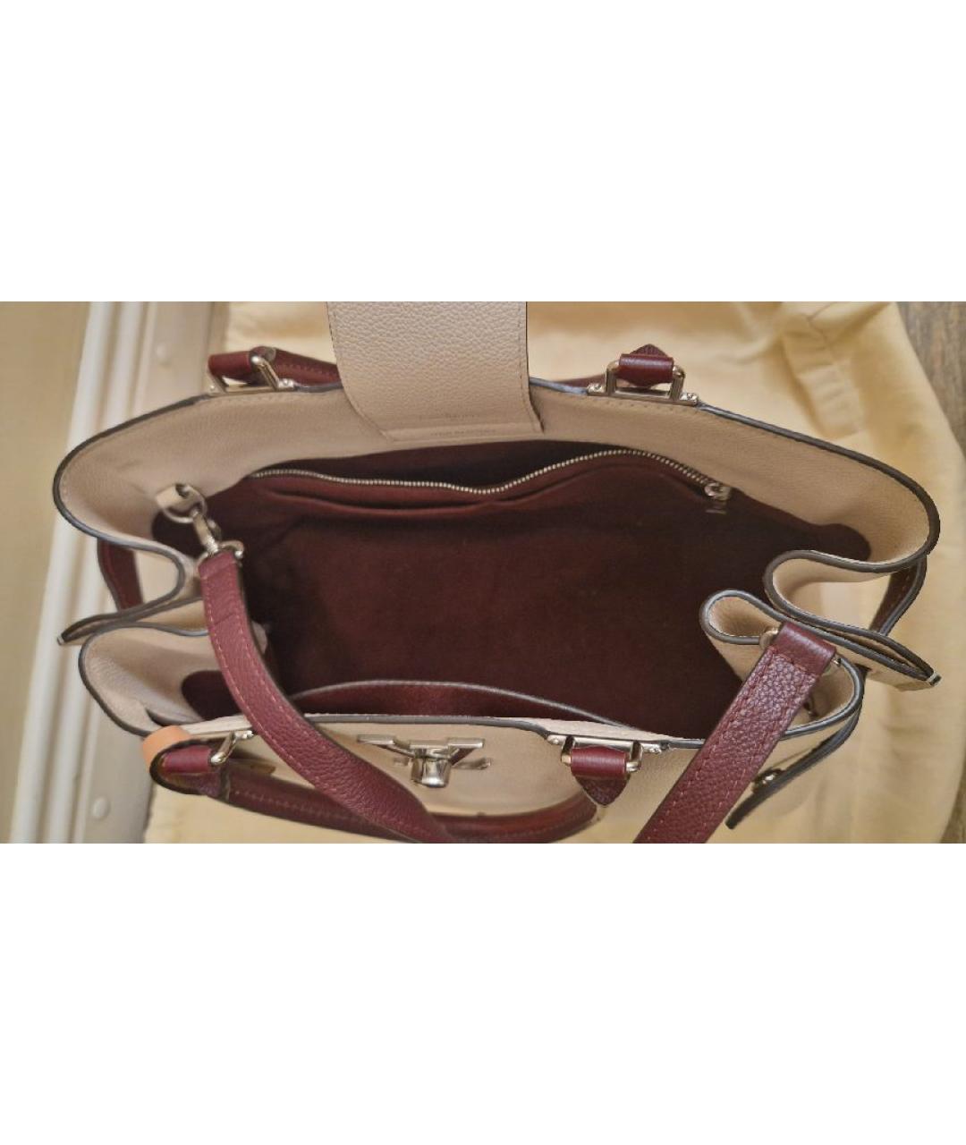 LOUIS VUITTON Бежевая кожаная сумка с короткими ручками, фото 3